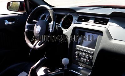 Интерьер Форд Мустанг GT 500